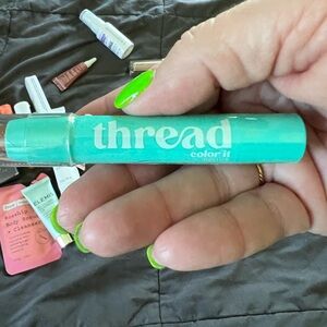 Thread Color It Lipstick